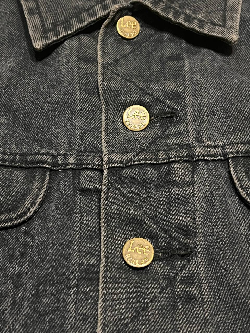 Lee Dinem Vest