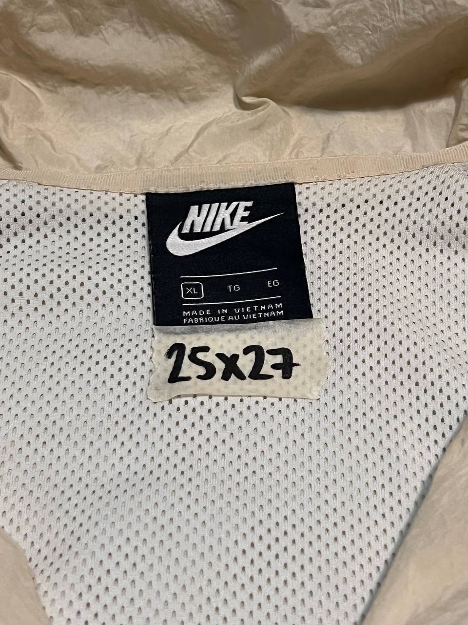 Nike Big Swoosh Windbreaker